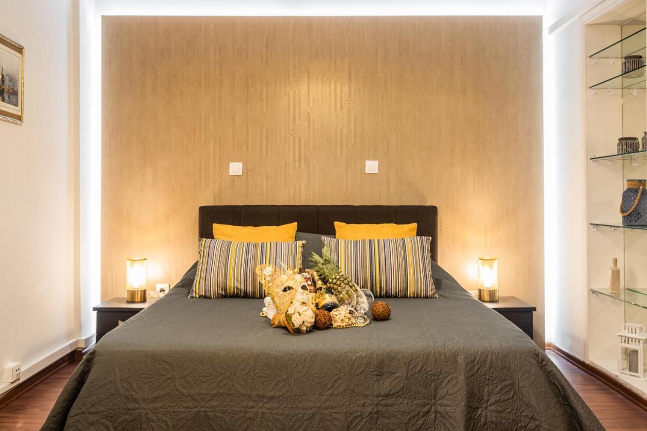 Beautiful City Rooms Close To Acropolis Atenas Exterior foto