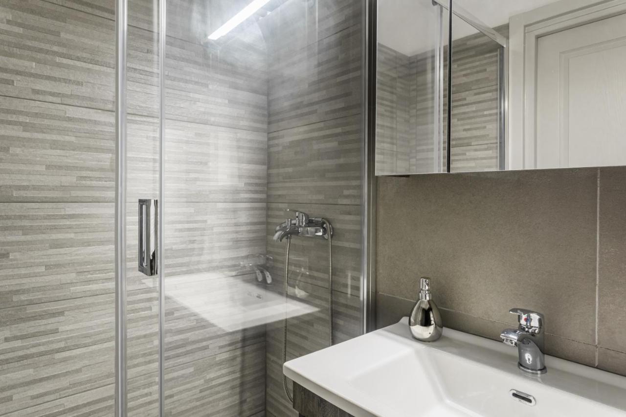 Beautiful City Rooms Close To Acropolis Atenas Exterior foto