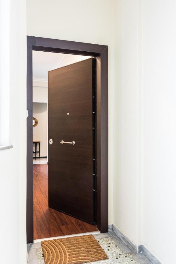Beautiful City Rooms Close To Acropolis Atenas Exterior foto