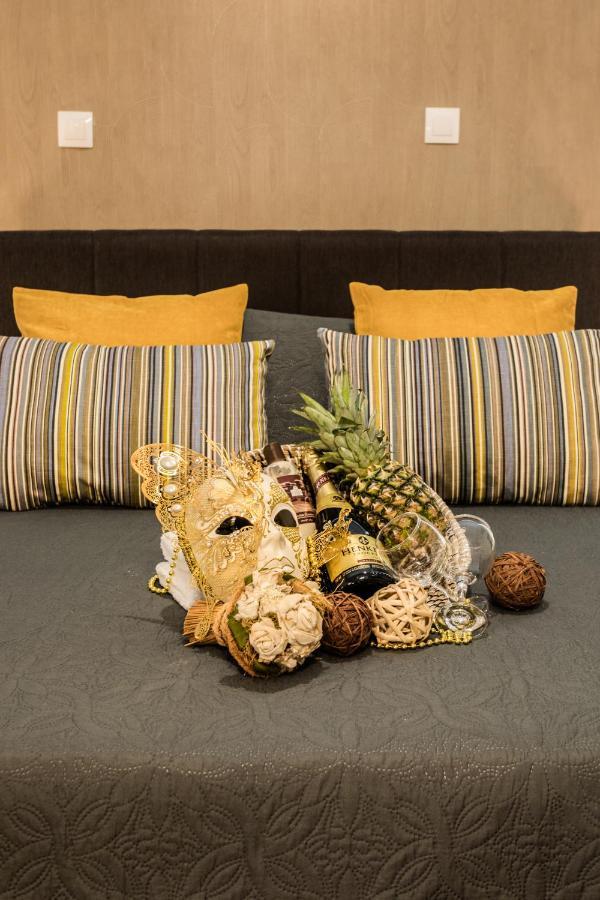Beautiful City Rooms Close To Acropolis Atenas Exterior foto