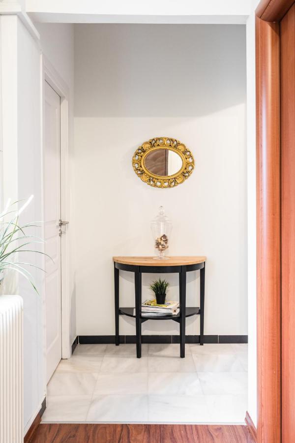 Beautiful City Rooms Close To Acropolis Atenas Exterior foto