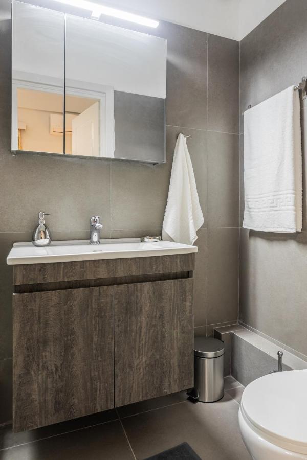 Beautiful City Rooms Close To Acropolis Atenas Exterior foto