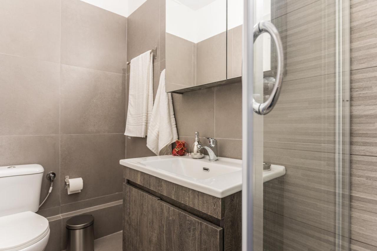 Beautiful City Rooms Close To Acropolis Atenas Exterior foto